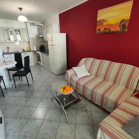 Apartman Bela Apartment Pula Exterior foto