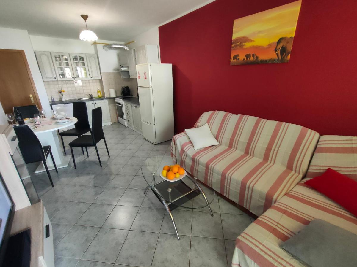 Apartman Bela Apartment Pula Exterior foto
