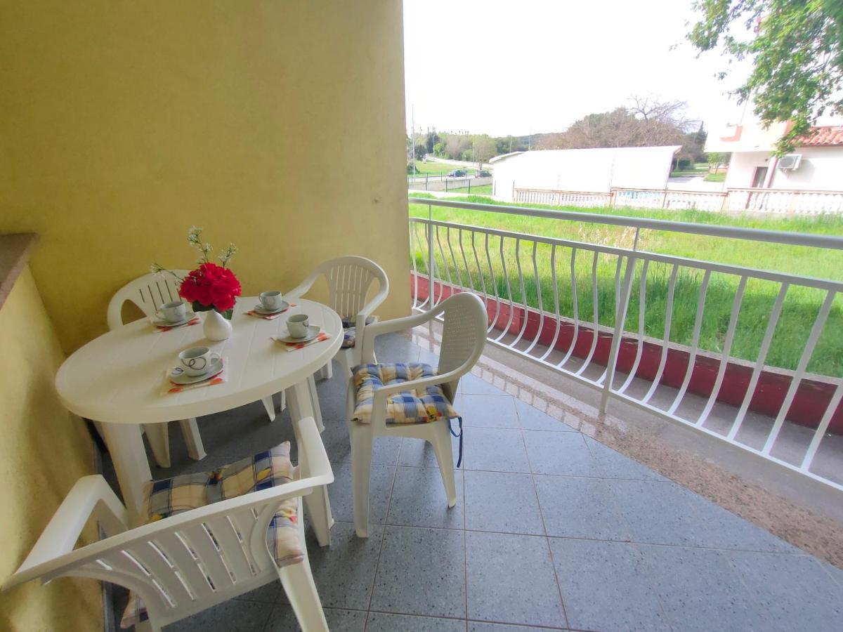 Apartman Bela Apartment Pula Exterior foto