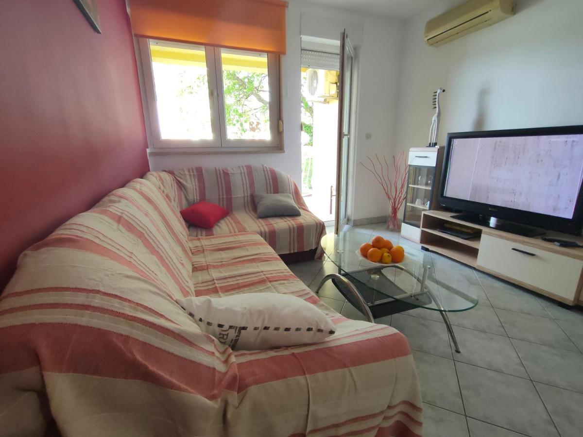 Apartman Bela Apartment Pula Exterior foto