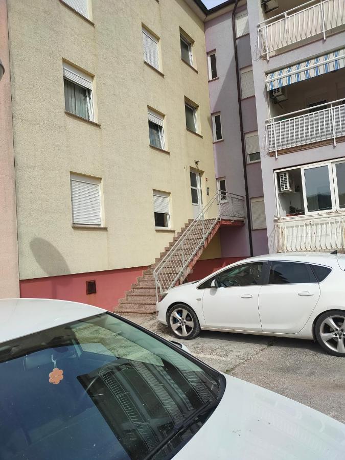Apartman Bela Apartment Pula Exterior foto